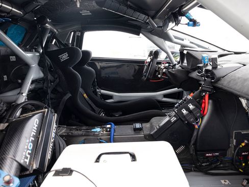 Used 2023 Lamborghini Huracan EVO RWD image 31