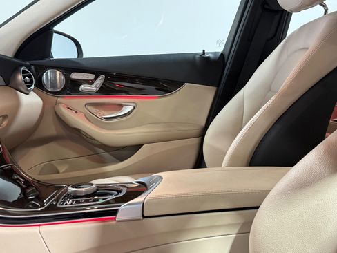 Used 2020 Mercedes-Benz C 300 C 300 4MATIC image 31