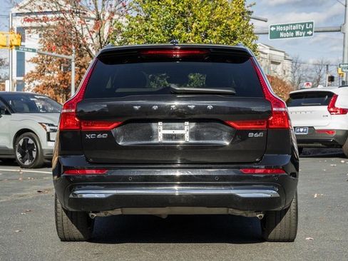 Certified 2022 Volvo XC60 B6 Inscription w/ Advanced Package image 6