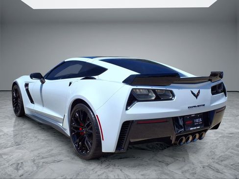 Used 2019 Chevrolet Corvette Z06 image 2