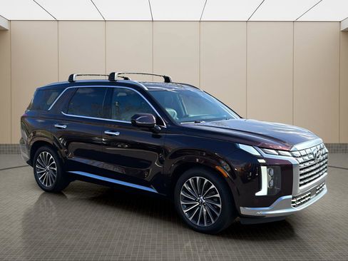 Used 2023 Hyundai Palisade Calligraphy w/ Cargo Package image 7