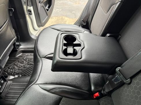 Used 2019 Jeep Compass Latitude image 17