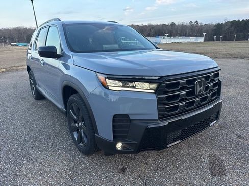 New 2026 Honda Pilot Sport image 2