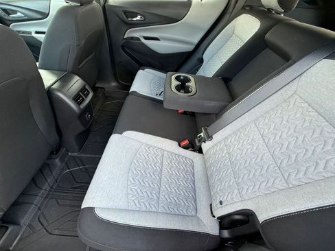 Used 2023 Chevrolet Equinox LS w/ LS Convenience Package image 29