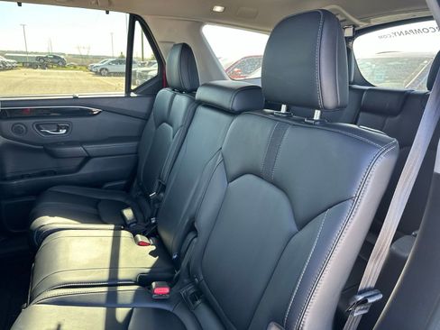 Used 2023 Honda Pilot Touring image 18