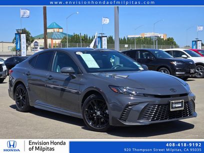 Used 2025 Toyota Camry SE w/ Convenience Package