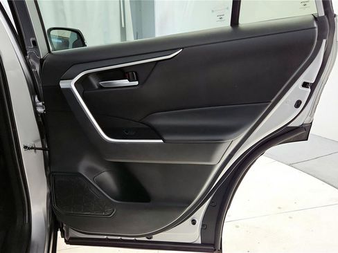 Certified 2022 Toyota RAV4 XLE Premium image 31