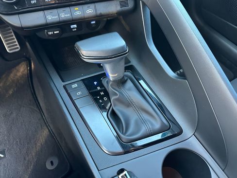 Used 2025 Hyundai Elantra Sport image 22