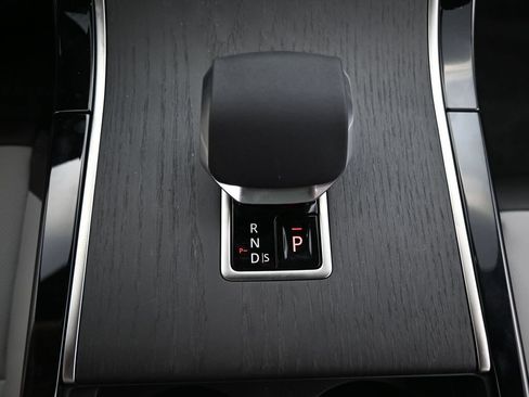 New 2026 Land Rover Range Rover Velar Dynamic SE AWD/4WD image 25