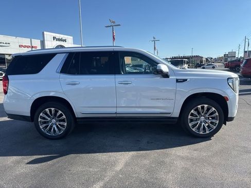 Used 2022 GMC Yukon Denali w/ Denali Ultimate Package image 8