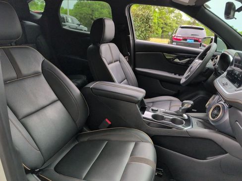 Used 2023 Chevrolet Blazer Premier w/ Driver Confidence II Package FWD image 30