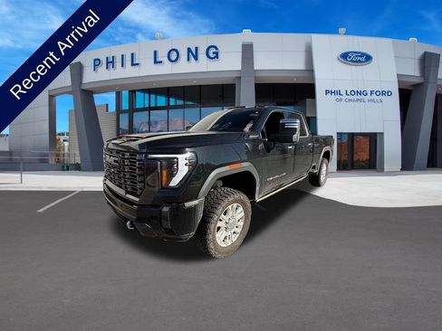 Used 2024 GMC Sierra 3500 Denali Ultimate AWD/4WD image 1