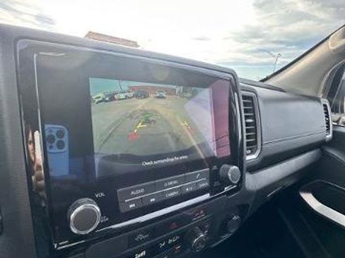 Certified 2024 Nissan Frontier SV w/ Hardbody Edition image 16