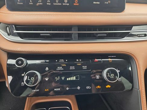 Used 2023 INFINITI QX60 Sensory w/ Cargo Package AWD/4WD image 20