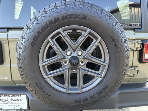 Used 2025 Jeep Wrangler Sport image 15