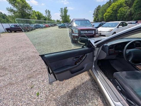 Used 2003 Subaru Outback Wagon AWD/4WD image 22