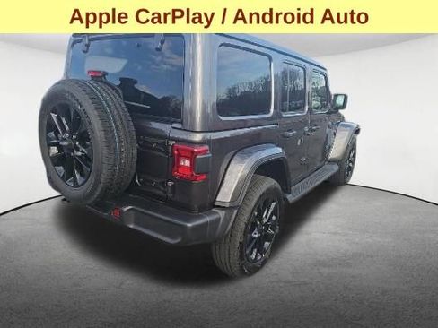 Used 2025 Jeep Wrangler Unlimited Sahara image 5