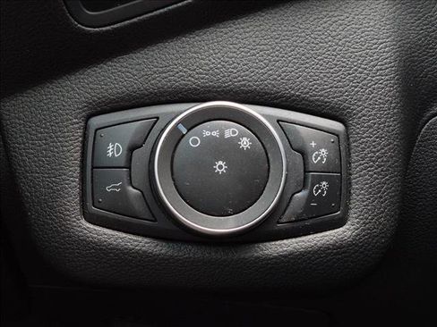 Used 2019 Ford Escape SE FWD image 15