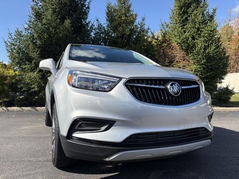 Certified 2022 Buick Encore Preferred w/ Safety Package image 10