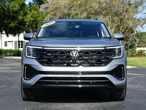 Used 2025 Volkswagen Atlas SEL Premium R-Line image 36