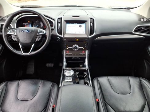 Used 2019 Ford Edge Titanium w/ Cold Weather Package image 16