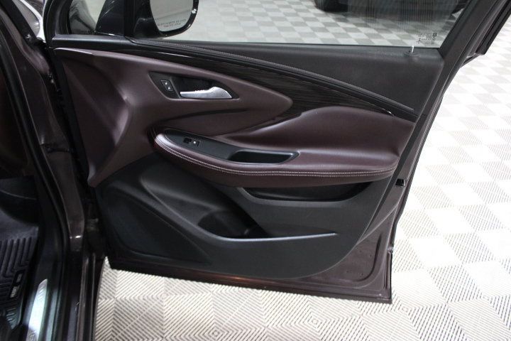 Used 2017 Buick Envision Essence FWD image 25