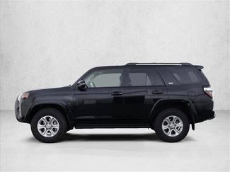 Used 2024 Toyota 4Runner SR5 Premium w/ Moonroof Package AWD/4WD video 4