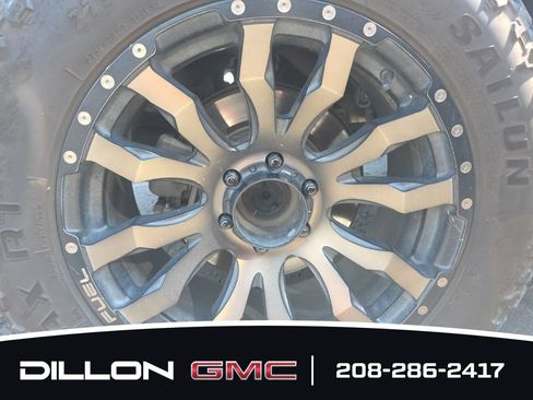 Used 2021 Chevrolet Silverado 1500 High Country w/ Technology Package AWD/4WD image 15