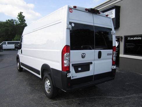 Used 2023 RAM ProMaster 2500 FWD image 3