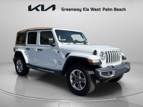 Used 2018 Jeep Wrangler Unlimited Sahara AWD/4WD image 1