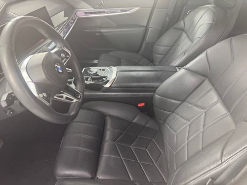 Used 2023 BMW 760i xDrive w/ Parking Assistance Package AWD/4WD image 13