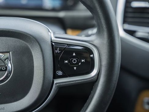 Certified 2023 Volvo XC90 B6 Plus AWD/4WD image 27