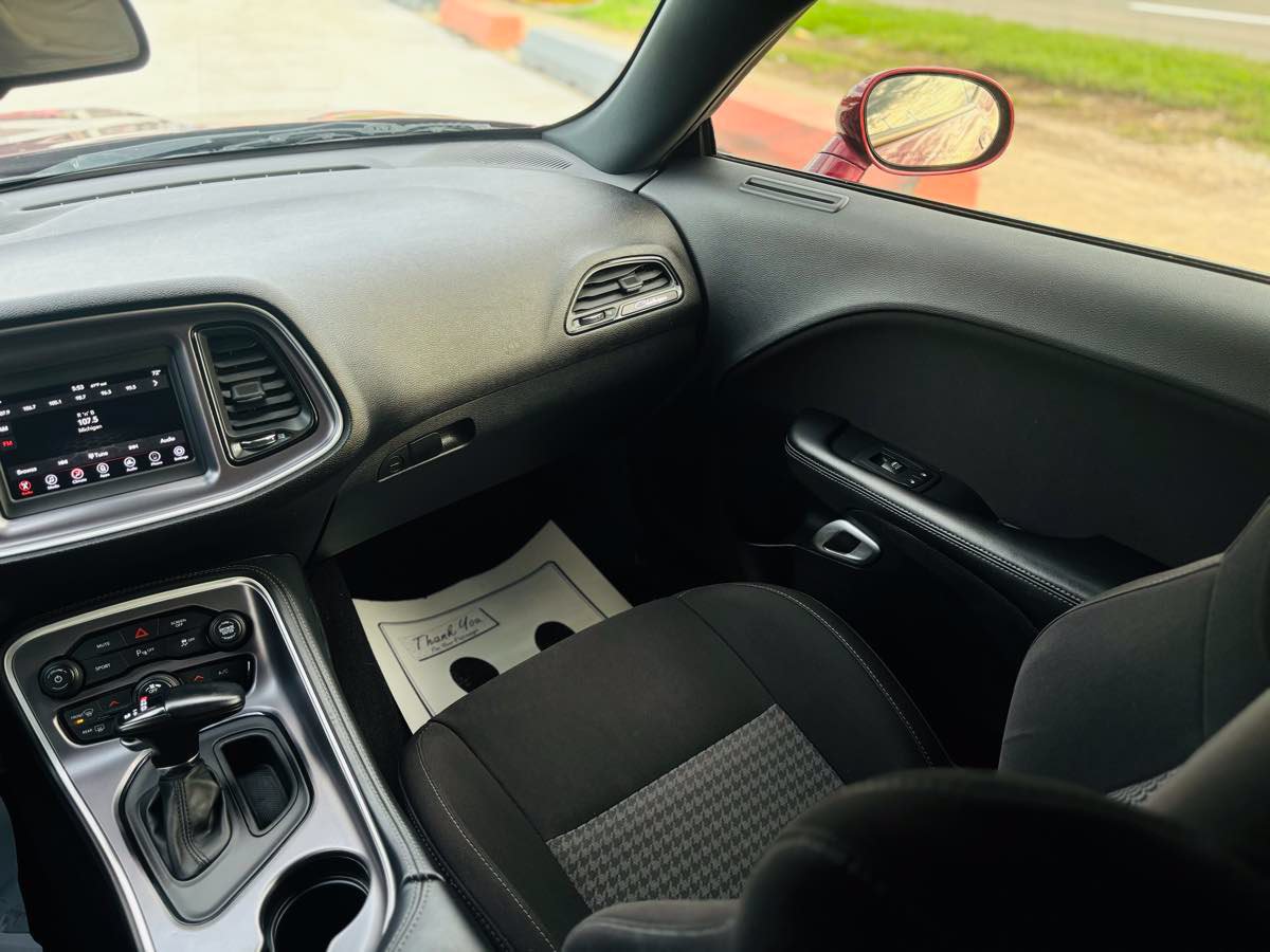Used 2021 Dodge Challenger R/T w/ Blacktop Package RWD image 39