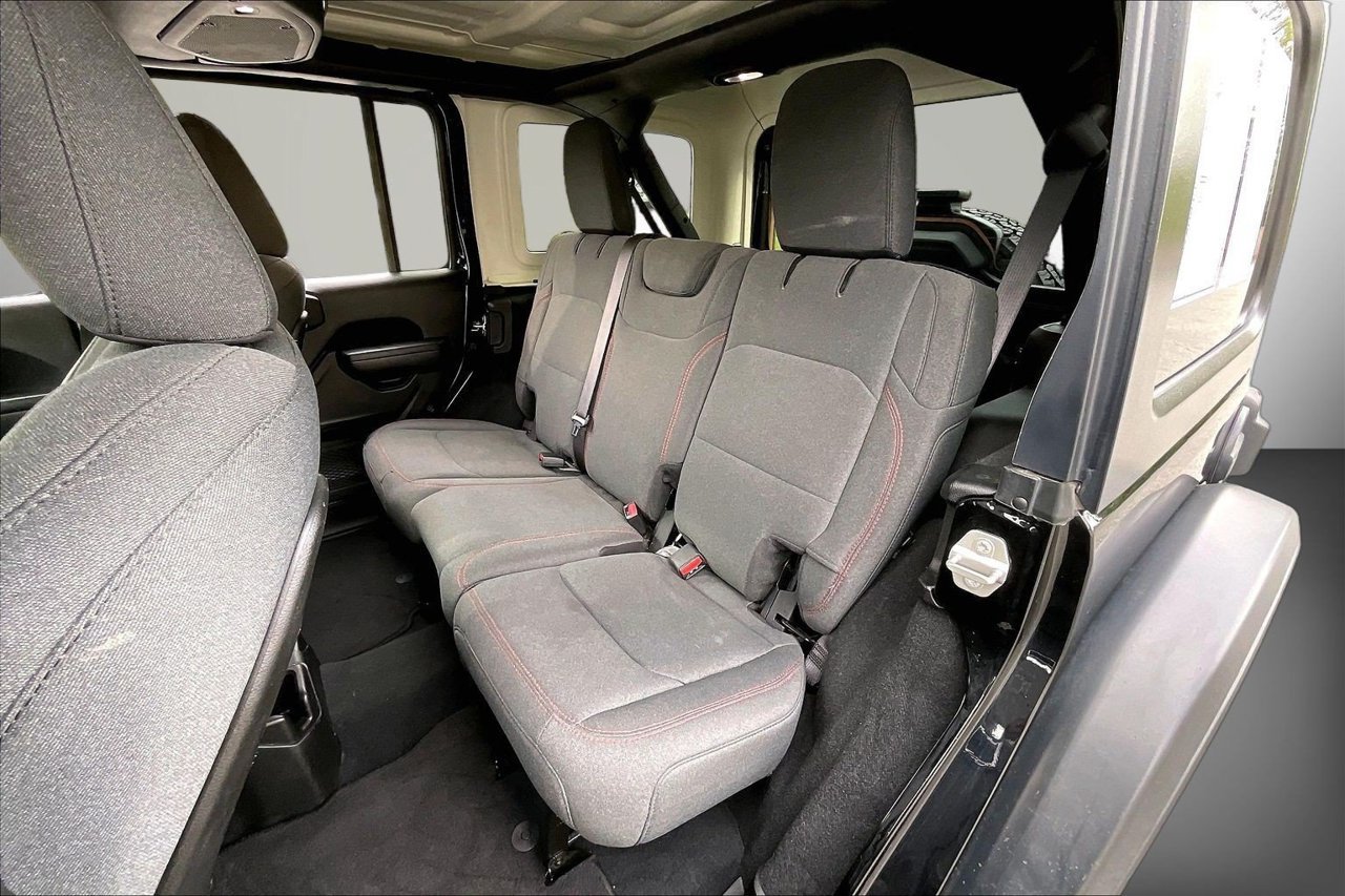 Certified 2024 Jeep Wrangler Unlimited Rubicon AWD/4WD image 21