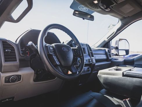 Used 2017 Ford F250 XL w/ STX Appearance Package image 2