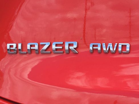 Used 2025 Chevrolet Blazer LT AWD/4WD image 31