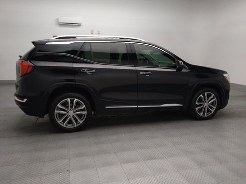 Used 2020 GMC Terrain Denali w/ Denali Premium Package FWD image 10