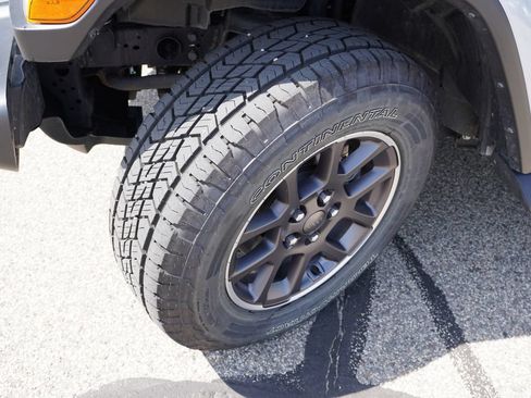 Used 2022 Jeep Gladiator Overland w/ Popular Equipment Package AWD/4WD image 13