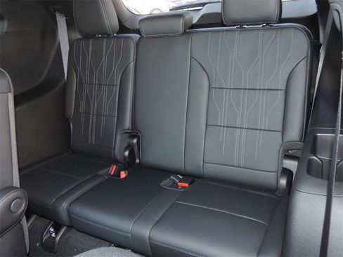 New 2025 Buick Enclave Avenir w/ Super Cruise Package image 19