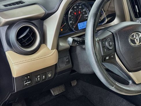 Used 2014 Toyota RAV4 Limited w/ Technology Package FWD image 11