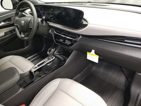 New 2026 Buick Envista Avenir image 8