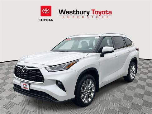 Certified 2025 Toyota Highlander Limited image 5