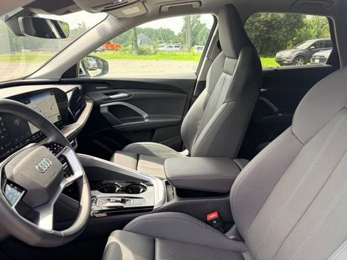 Certified 2025 Audi Q5 Premium Plus w/ Premium Plus AWD/4WD image 7