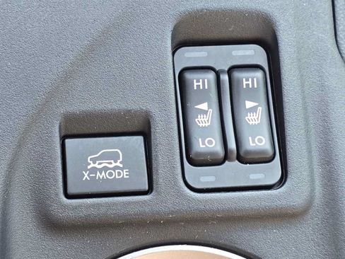 Used 2019 Subaru Crosstrek 2.0i Limited w/ Moonroof Package w/Navigation AWD/4WD image 31