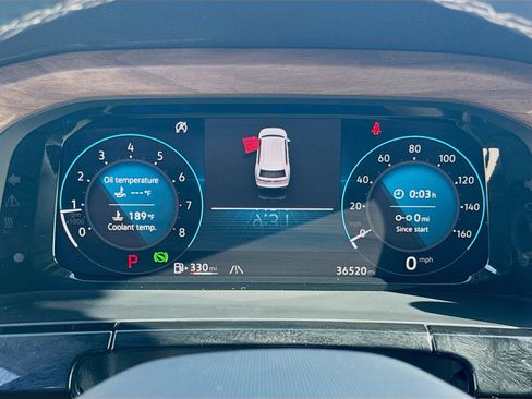 Used 2024 Volkswagen Atlas SE image 11