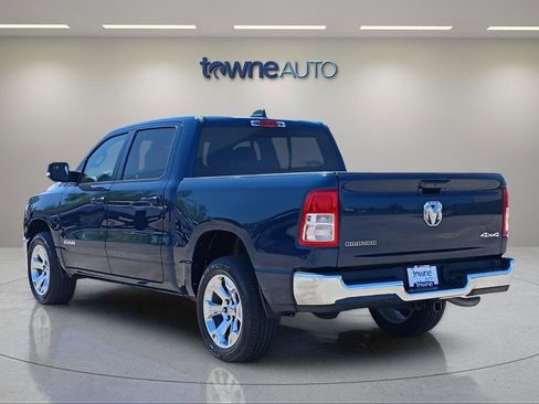 Used 2022 RAM 1500 Big Horn AWD/4WD image 3