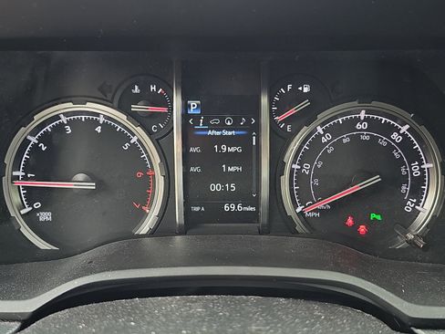Used 2020 Toyota 4Runner Nightshade AWD/4WD image 17