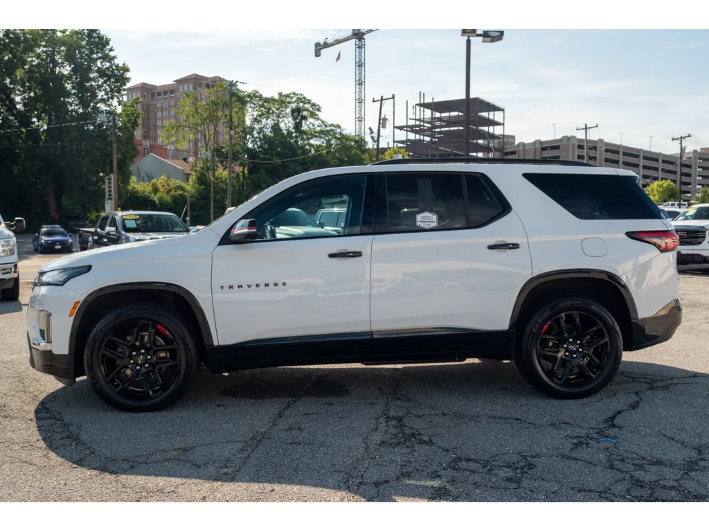 Used 2022 Chevrolet Traverse Premier w/ Redline Edition FWD image 5