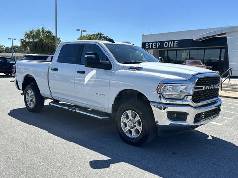 Used 2024 RAM 2500 Big Horn image 8