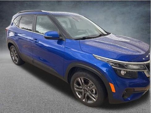 Used 2023 Kia Seltos S FWD image 9